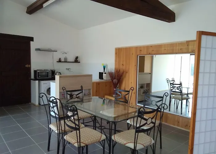 Loft At Besset